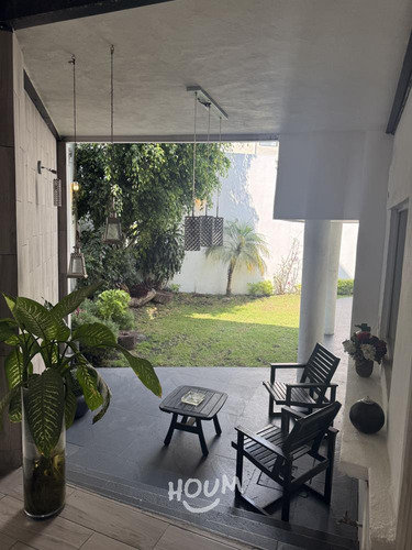 Casa En Lomas De Chapultepec, Miguel Hidalgo Con 3 Recámaras, 370 M², Id: 152864