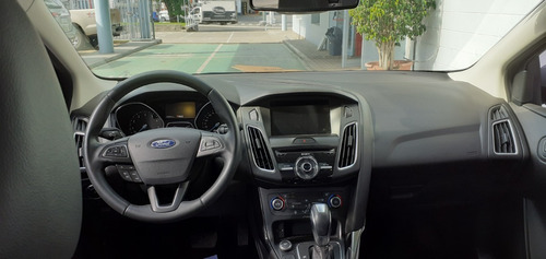 Ford Focus Titanium