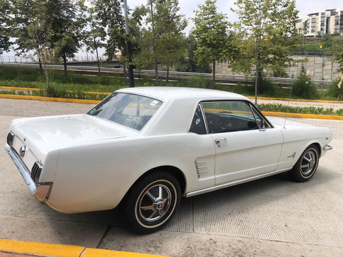 Imagen 5 de 15 de Ford Mustang