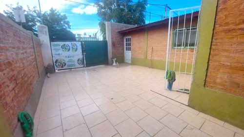 Venta De Casa Planta Baja Con Entrada Independiente Y Patio