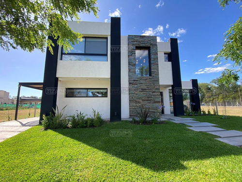 Imagen 7 de 30 de Casa En Venta En Santa Emilia, Pilar Del Este, G.b.a. Zona Norte