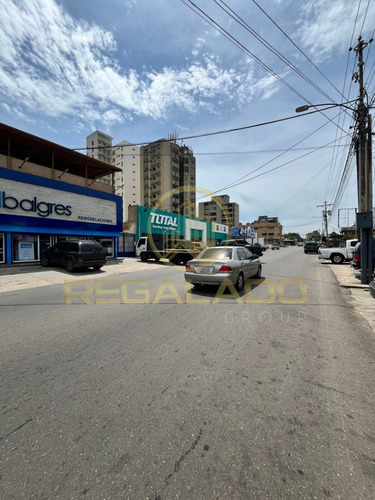 La-342 Zona Norte Local C.c. Don Carmelo Avenida 8 Santa Rita