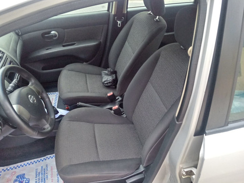 Nissan Livina 2013 1.6 Flex 5p