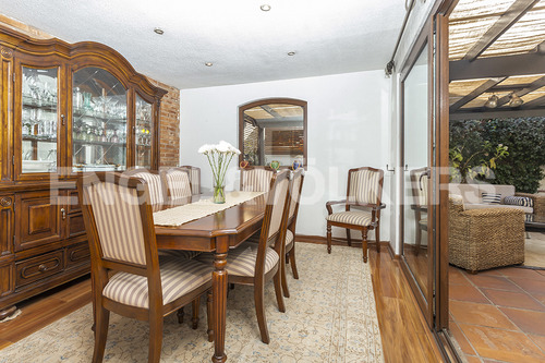 Casa En Venta - San Carlos De Apoquindo
