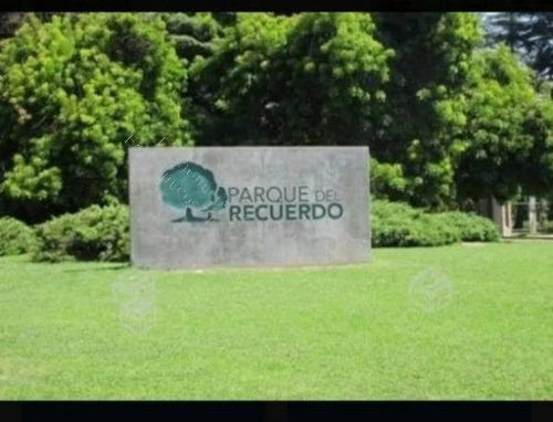 Sepultura Parque Del Recuerdo 3 Personas Sin Uso Y Al Día.