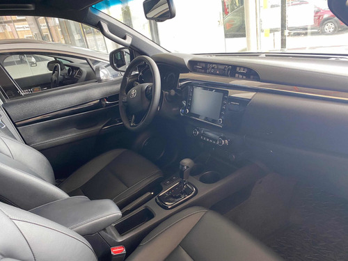 Toyota Hilux 2.8 Cd Srx 177cv 4x2 At 2020