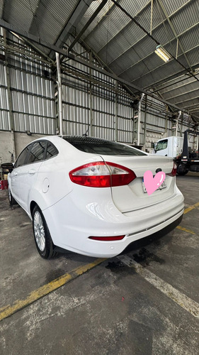 Ford Fiesta Kinetic 1.6 Titanium Powershift 120cv