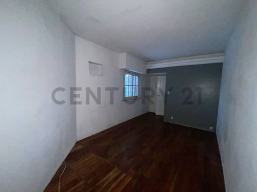 Baja De Valor!!!!! Casa De 3 Dormitorios En Calle 505 (25 Y 27) Manuel B. Gonnet