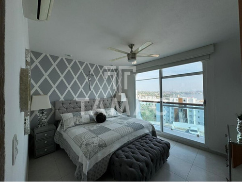 Casa En Venta En Tequesquitengo, Jojutla, Morelos