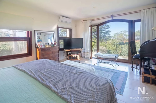Espectacular Chalet A Pasoa Del Mar. San Rafael, 4 Dormiotorios + Dependencia En Venta.