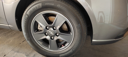 Imagem 10 de 13 de Kia Cerato 2012 1.6 Ex 4p