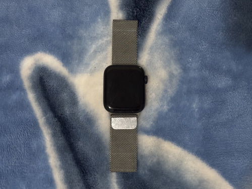 Apple Watch Se (2da Gen) 44 Mm Con Banda Milanesa (Usado)