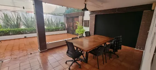 Casa Con Uso De Suelo Para Restaurante En Coyoacán