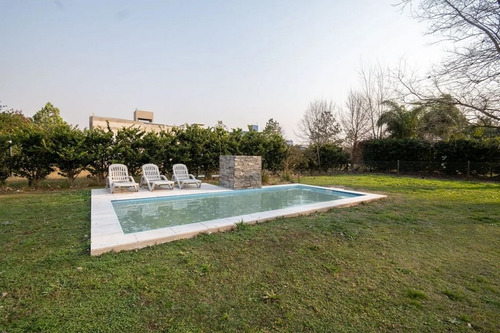 Casa De 4 Dormitorios En Venta - Aires Del Llano