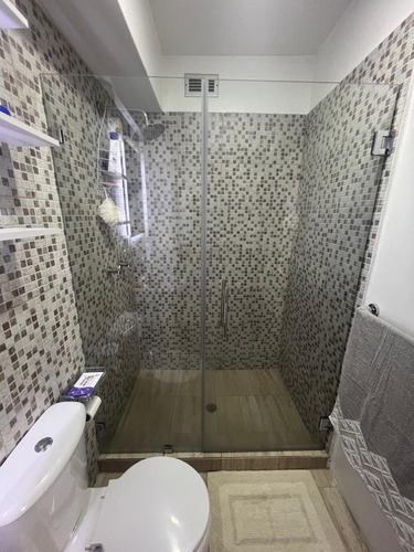Hermoso Apartamento En Urb. Lomas Del Ávila.