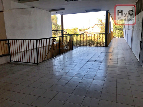 Edificio En Venta En La Comuna De Maipú, 10 Minutos Plaza De