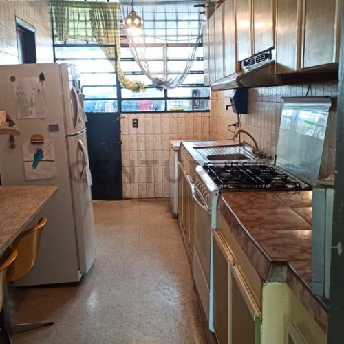 Venta Casa Urbanización Gran Colombia, Parroquia Santa Rosalia