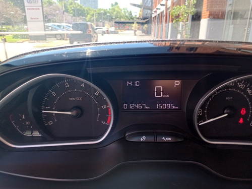 Peugeot 2008 Feline At, Gris P, 2018, 12000kms