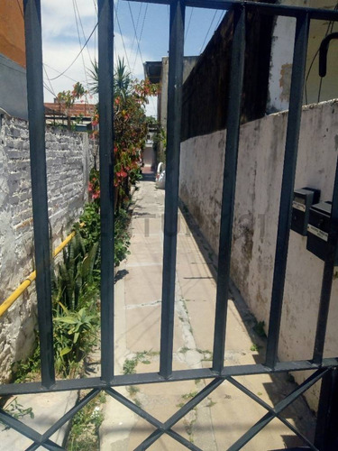 Casa A La Venta Interna De 2 Dormitorios En Santa Fe.