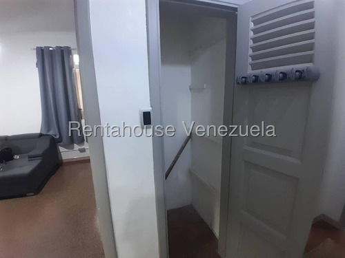 Alquiler De Apartamento En La Candelaria #25-23557