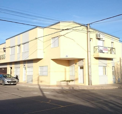 Imagen 2 de 7 de Juan B. Justo 400