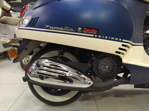 Imagen 4 de 15 de Zanella Styler 150 Exclusive Edizione Scooter Con Accesorios