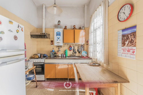 Venta Casa A Reciclar Terreno 334m² Patio Jardín Terraza Parrilla Mataderos Usam 700m² Vendibles
