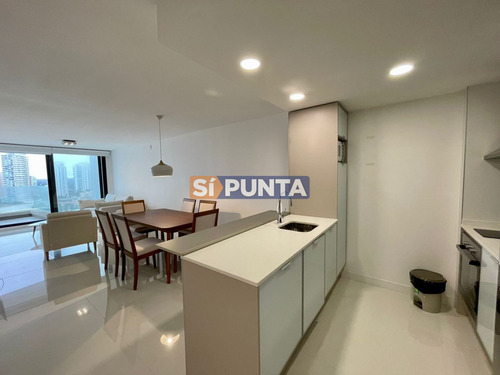 Imagen 4 de 11 de Apartamento De Dos Dormitorios En Venta, Punta Del Este