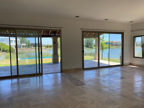 Imagen 15 de 30 de Casa En Venta En San Benito, Villanueva, Tigre