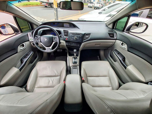 Imagem 9 de 13 de Honda Civic 2.0 16v 4p Flex Lxr Automático