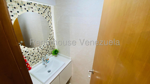 Apartamento Duplex En Venta Remodelado Lld 25-23537