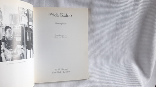 Imagen 3 de 8 de Frida Kahlo Masterpieces Schirmers Visual Library Norton