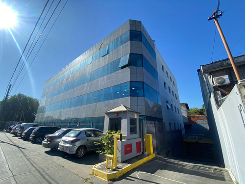 Edificio De Oficinas En Alquiler Sobre Colectora Panamericana, Vicente López