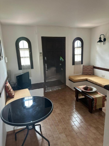 Dúplex En Venta - 2 Dormitorios 1 Baño - Villa Gesell
