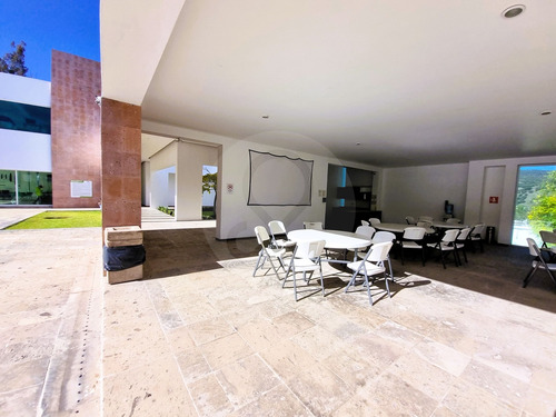 Casa En Venta En Bosque Real De Santa Anita, Tlajomulco Listo Para Estrenar