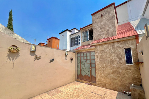 Casa En Venta En Paseos De Izcalli