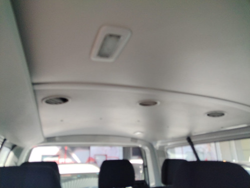 Volkswagen Transporter 2.0 Pasajeros Mt 140 hp