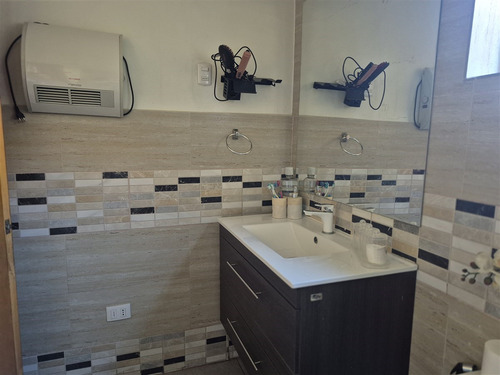 Casa En Venta De 3 Dorm. 2 Baños ,piscina , En San Felipe