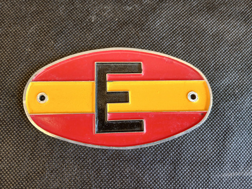 Insignia Bandera España Auto Antiguo Automovil Club Metalica (Usado)