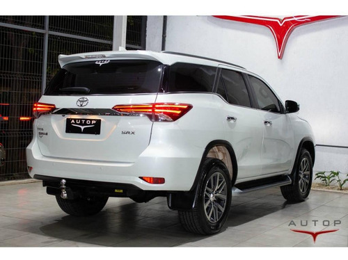Imagem 4 de 15 de Toyota Hilux Srx 2.8 Turbo Diesel 4x4