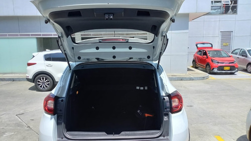 Imagen 7 de 15 de Renault Captur Zen, 2020, 2.0cc,mt, Grq608 (mp)