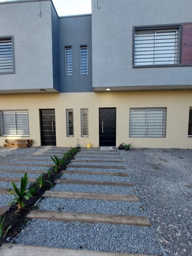 Imagen 6 de 14 de Duplex En Venta En Ituzaingo Norte