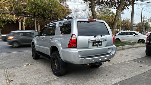 Toyota 4Runner SR5 V6 4.0 4x2 AUT