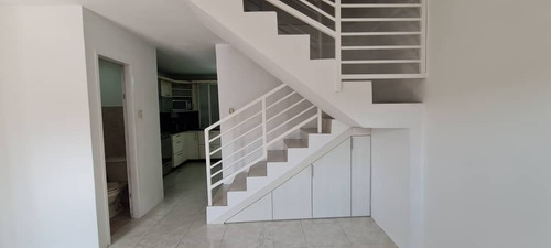 Imagen 3 de 15 de Townhouse En Venta En Tazajal Cód 139954