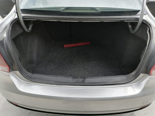 Volkswagen Vento 1.6 Starline Mt