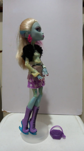 Monster High Boneca Abbey Bominable Fashion Pack Maul
