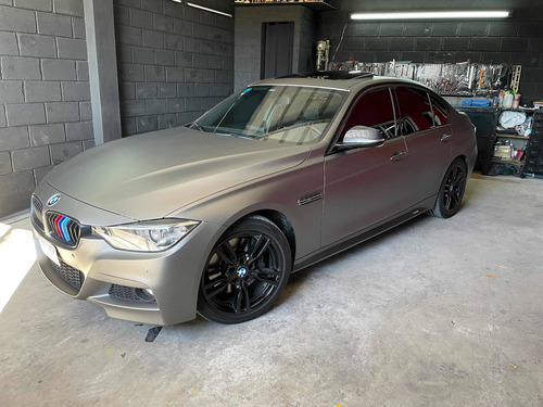 Imagen 4 de 15 de Bmw Serie 3 3.0 335i Sedan M Package At 306cv