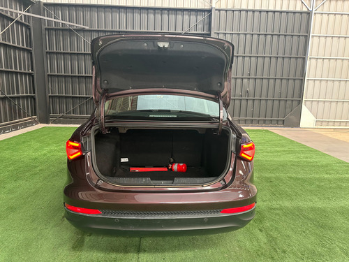 Fiat Cronos 1.8 16v Precision