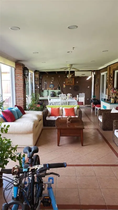 Imagen 4 de 10 de Casa Condominio Sector Lider Las Rastras Venta 5 Dorm. Talca
