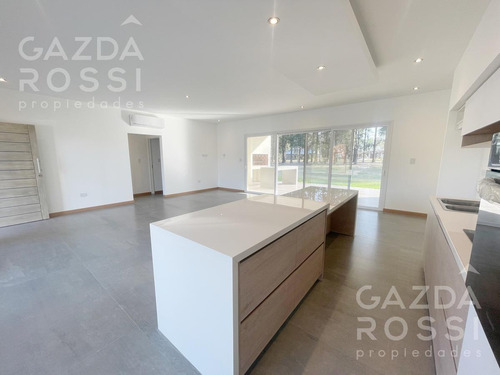 Imagen 9 de 30 de Hermosa Casa A Estrenar Estilo Moderno A La Venta En Barrio Privado Lares De Canning